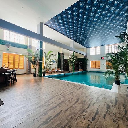 מלון Baharampur Golden Retreat מראה חיצוני תמונה