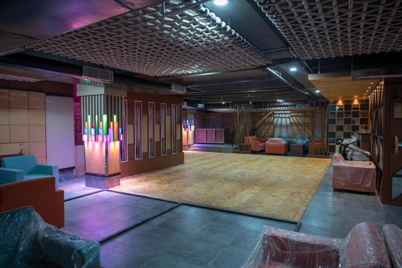 מלון Baharampur Golden Retreat מראה חיצוני תמונה