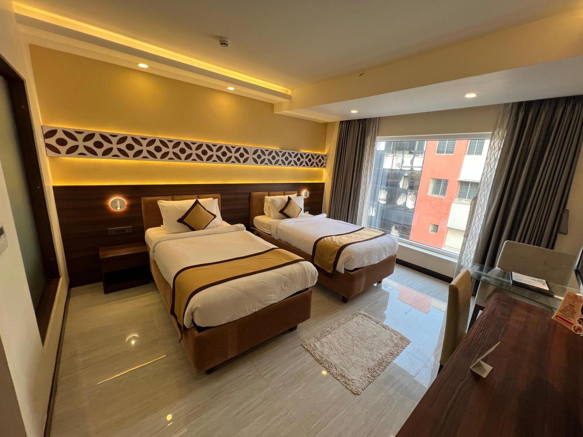 מלון Baharampur Golden Retreat מראה חיצוני תמונה