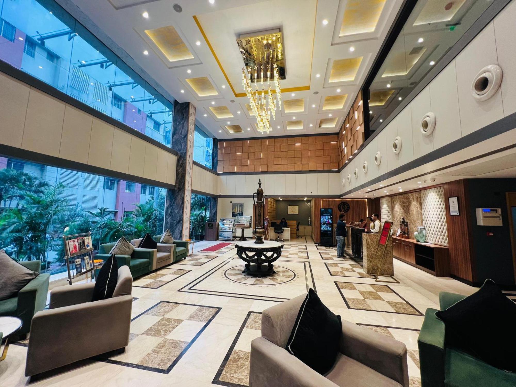 מלון Baharampur Golden Retreat מראה חיצוני תמונה